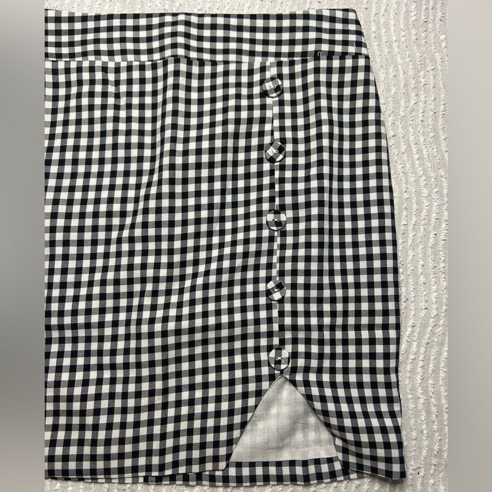 Showpo Black and White Gingham Mini Skirt - Picture 9 of 16